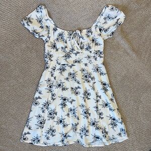 floral and butterfly print babydoll dress. Size XS
